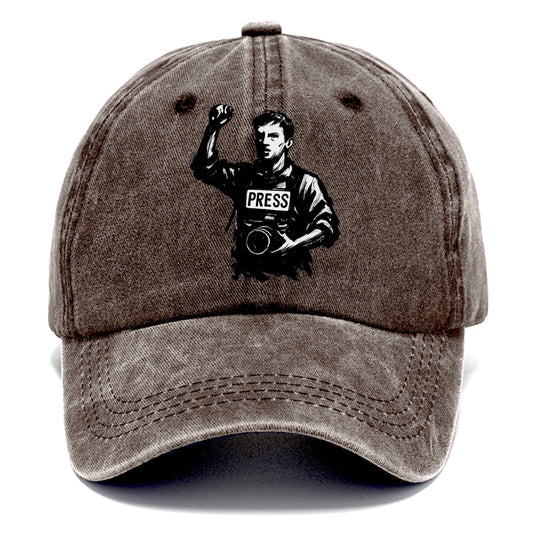 Journalist with camera - press freedom ink painting - Classic Cap - Brown