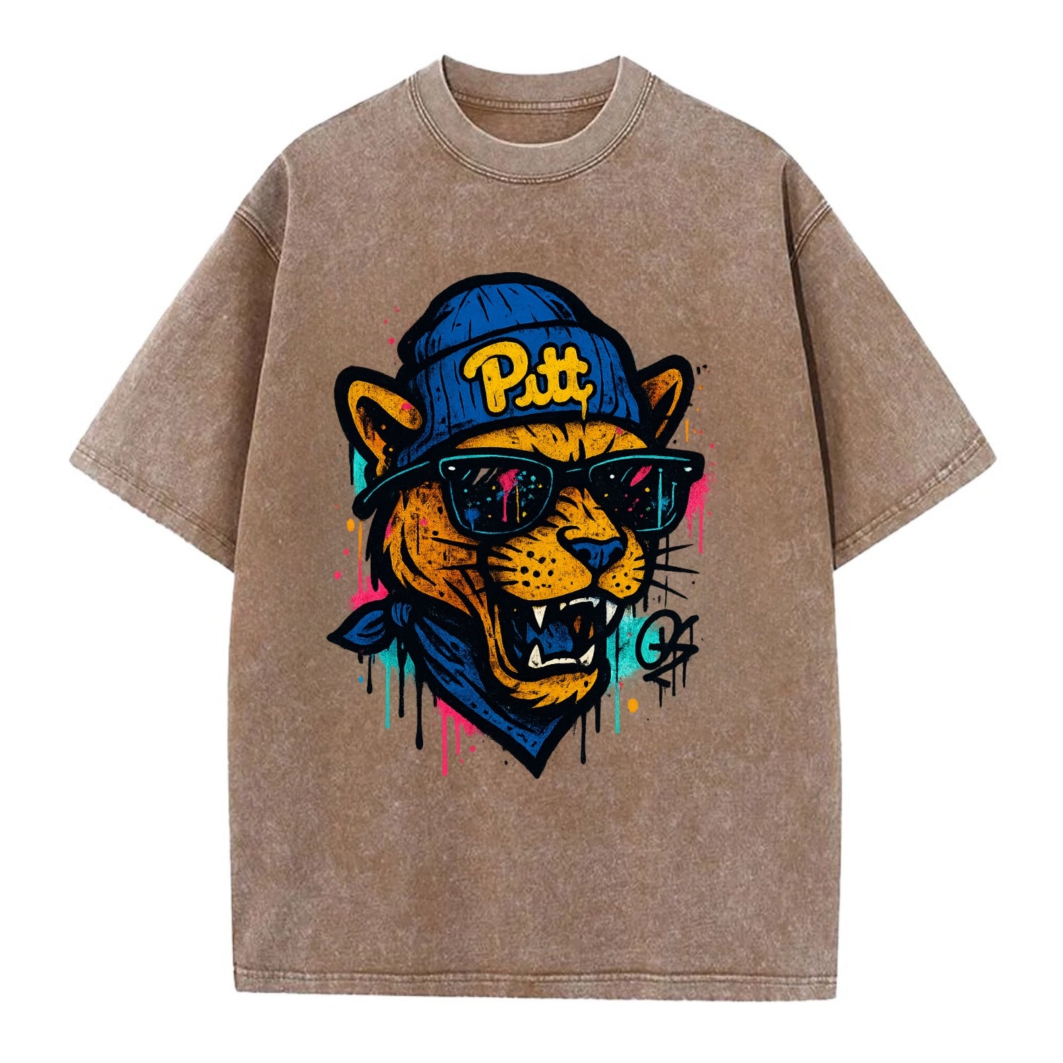 Pittsburgh Panther wearing Pitt beanie with script patch - Vintage T-shirt - Brown