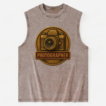 Camera with vintage lens - photographer badge - Vintage Washed Tank - Brown