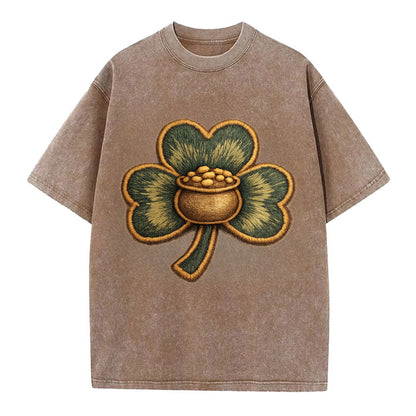 ST PATRICKS CLOVER - lucky clover with gold in green and gold , Irish luck - Vintage T-shirt - Brown