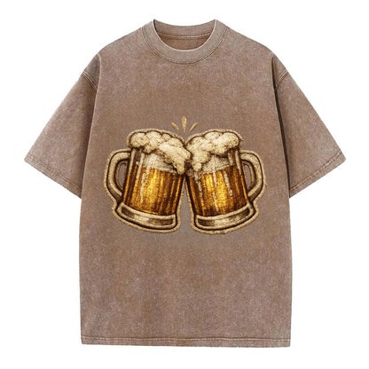BEER MUG CHEERS - frosty beer stein in gold and amber , brewery - Vintage T-shirt - Brown
