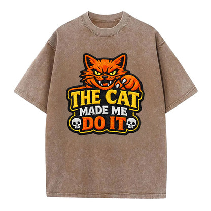 THE CAT MADE ME DO IT - mischievous cat in orange , blame the cat - Vintage T-shirt - Brown