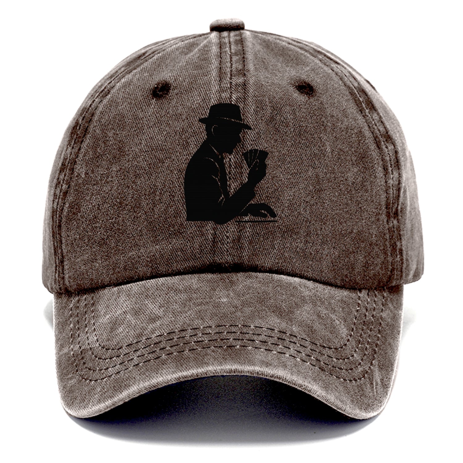 Poker player with cards close - Classic Cap - Brown