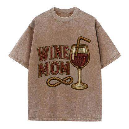 Wine Mom  - Vintage T-shirt - Brown