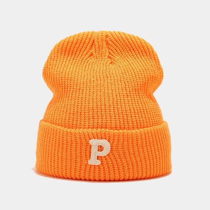 Chunky Knit P Beanie: Cozy & Chic Fall/Winter Hat