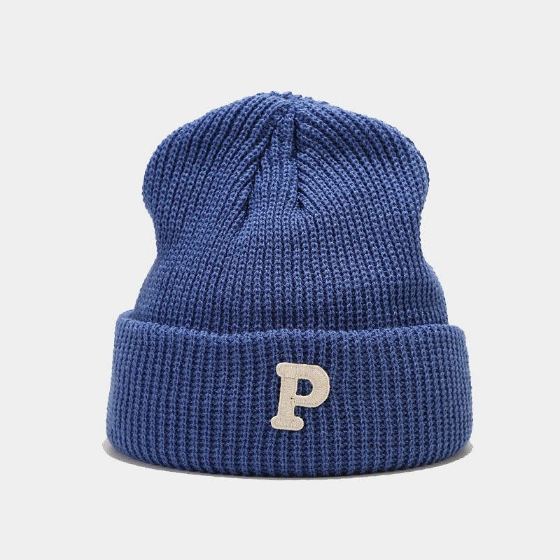 Chunky Knit P Beanie: Cozy & Chic Fall/Winter Hat