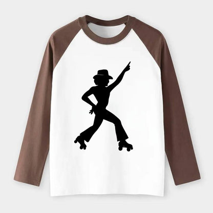 Retro roller skater in disco pose - Raglan Long Sleeve T-Shirt - Coffee
