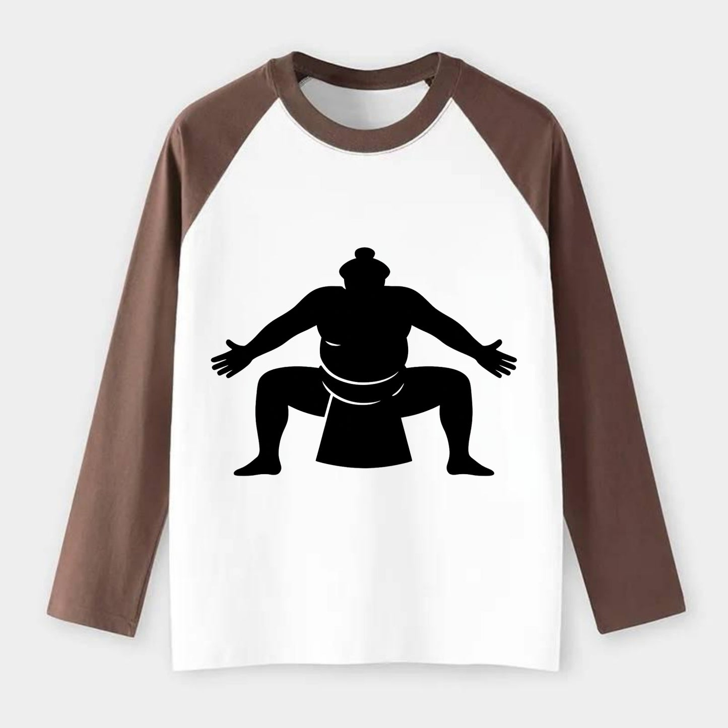 Japanese sumo wrestler ceremonial stance - Raglan Long Sleeve T-Shirt - Coffee