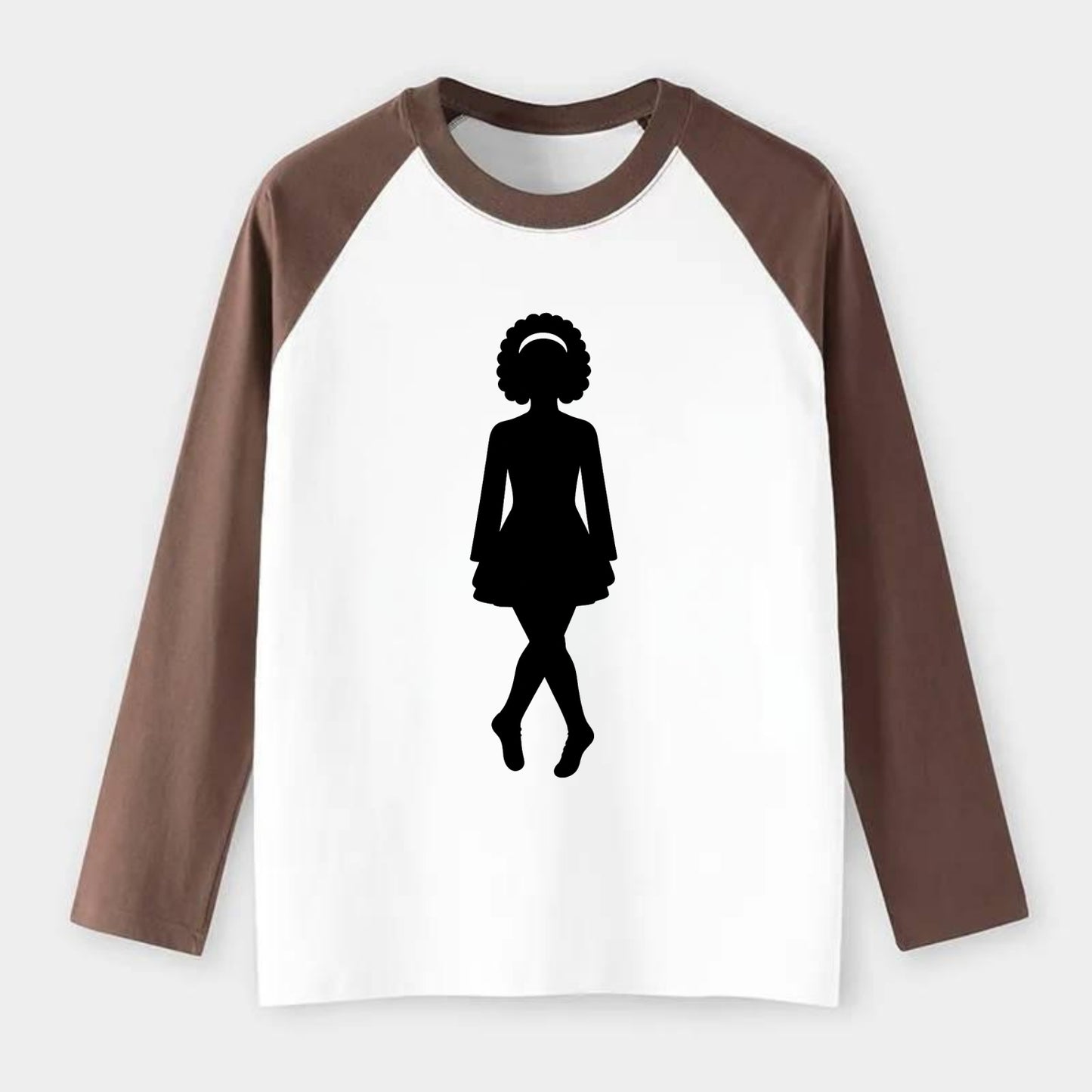 Irish step dancer traditional pose - Raglan Long Sleeve T-Shirt - Coffee