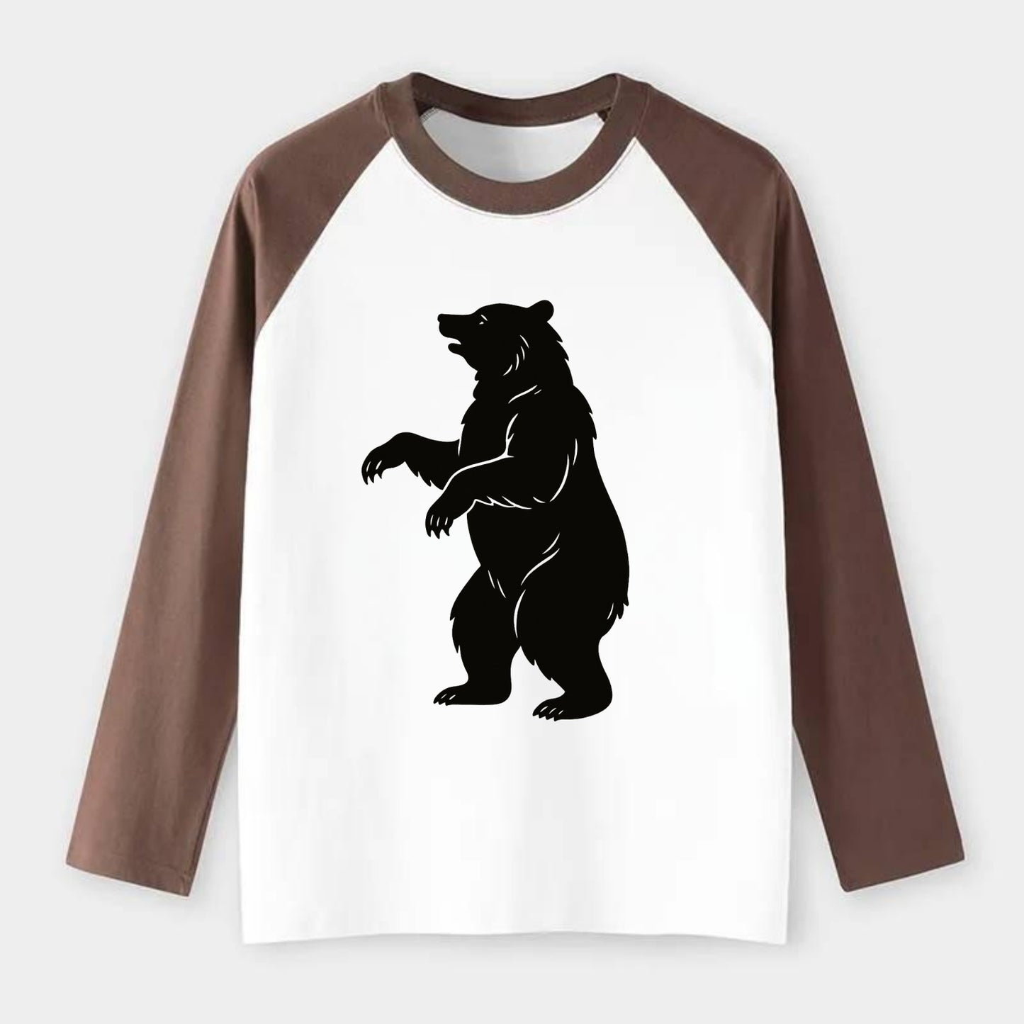 Bear standing on hind legs - Raglan Long Sleeve T-Shirt - Coffee
