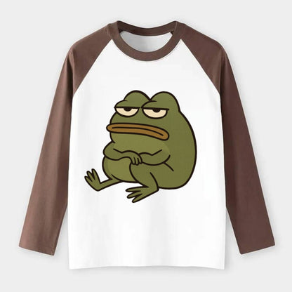 The Frog Judges Silently - Raglan Long Sleeve T-Shirt - Coffee