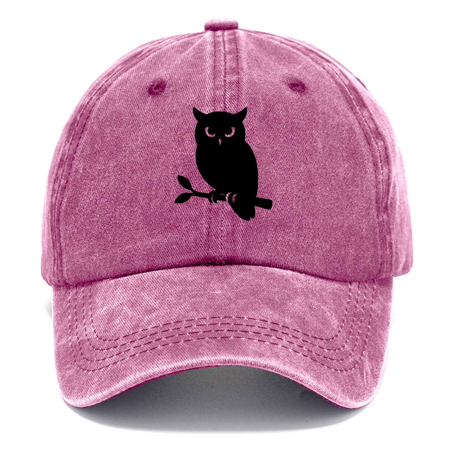 Owl perched on branch at night - Classic Cap - Dusty Rose(Rose)
