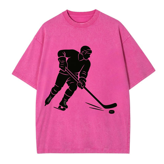 Ice hockey player shooting puck - Vintage T-shirt - Dusty Rose(Rose)