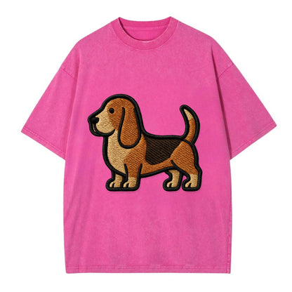 Basset Hound - Trendy low-rider design with prominent black outline - Vintage T-shirt - Dusty Rose(Rose)