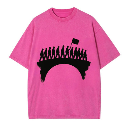 March on bridge silhouette - historic protest ink painting - Vintage T-shirt - Dusty Rose(Rose)