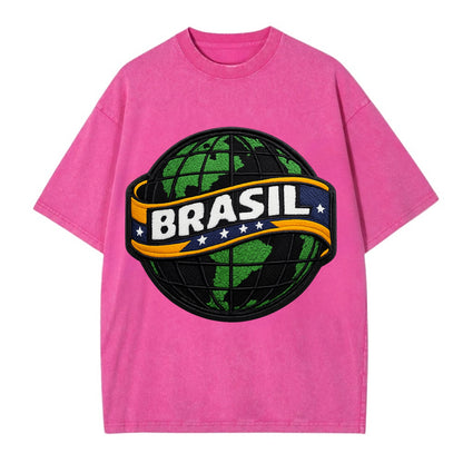 BRAZILIAN FLAG GLOBE - green globe with banner in green yellow blue , Brasil - Vintage T-shirt - Dusty Rose(Rose)