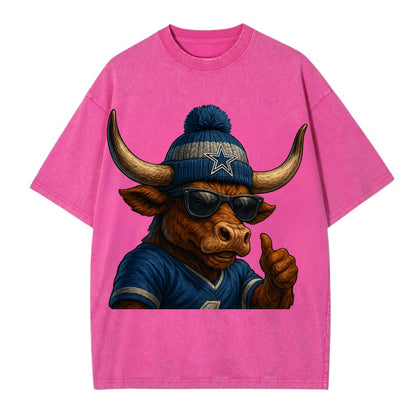 Texas Longhorn wearing Cowboys silver and blue beanie with star and wayfarer - Vintage T-shirt - Dusty Rose(Rose)
