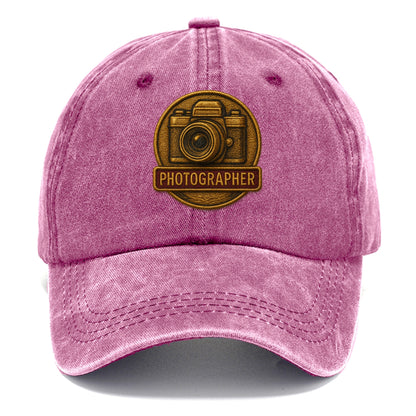 Camera with vintage lens - photographer badge - Classic Cap - Dusty Rose(Rose)