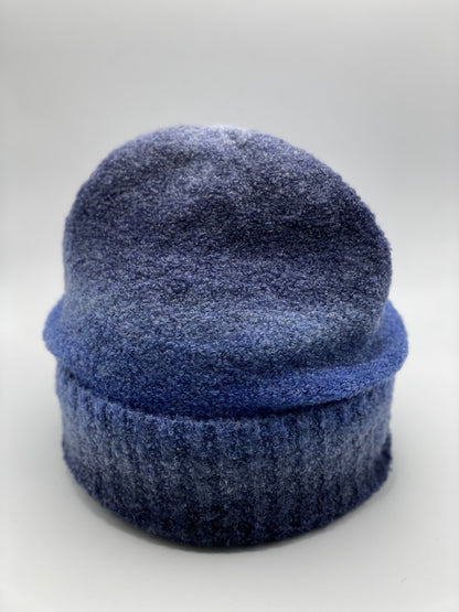 Gorro de punto polar cálido para exteriores con degradado de Pandaize: elegante y versátil.