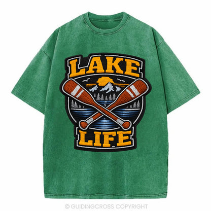 CANOE PADDLE - wooden paddle crossed in brown and cream , lake life - Vintage T-shirt - Forest Mist(Green)