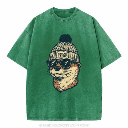 Grand Rapids River Otter wearing Grand Rapids beanie with pom pom and wayfarer - Vintage T-shirt - Forest Mist(Green)