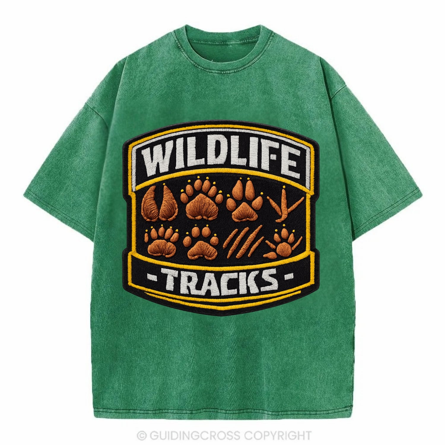 WILDLIFE TRACKS - animal footprints in brown , tracker - Vintage T-shirt - Forest Mist(Green)