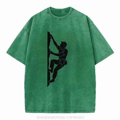 Rock climber reaching for the next hold - Vintage T-shirt - Forest Mist(Green)