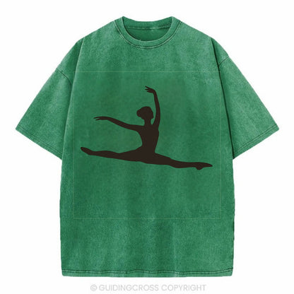Ballet dancer in grand jete leap - Vintage T-shirt - Forest Mist(Green)