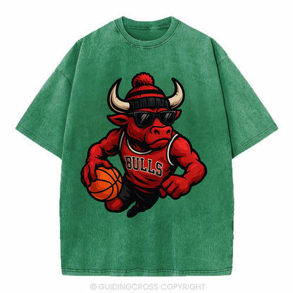 Chicago Bull wearing Bulls red and black beanie with horns design and wayfarer - Vintage T-shirt - Forest Mist(Green)