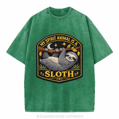 MY SPIRIT ANIMAL IS A SLOTH - lazy sloth in gray , slow life - Vintage T-shirt - Forest Mist(Green)