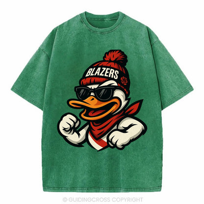 Oregon Duck wearing Trail Blazers beanie with rose patch and wayfarer sunglasses - Vintage T-shirt - Forest Mist(Green)