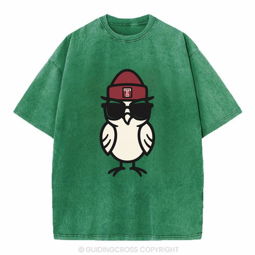 Philadelphia Owl wearing Temple beanie with T patch - Vintage T-shirt