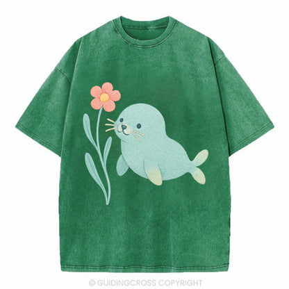 Mint Seal Pup - Vintage T-shirt - Forest Mist(Green)