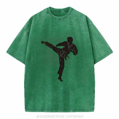 Taekwondo athlete spinning heel kick - Vintage T-shirt - Forest Mist(Green)