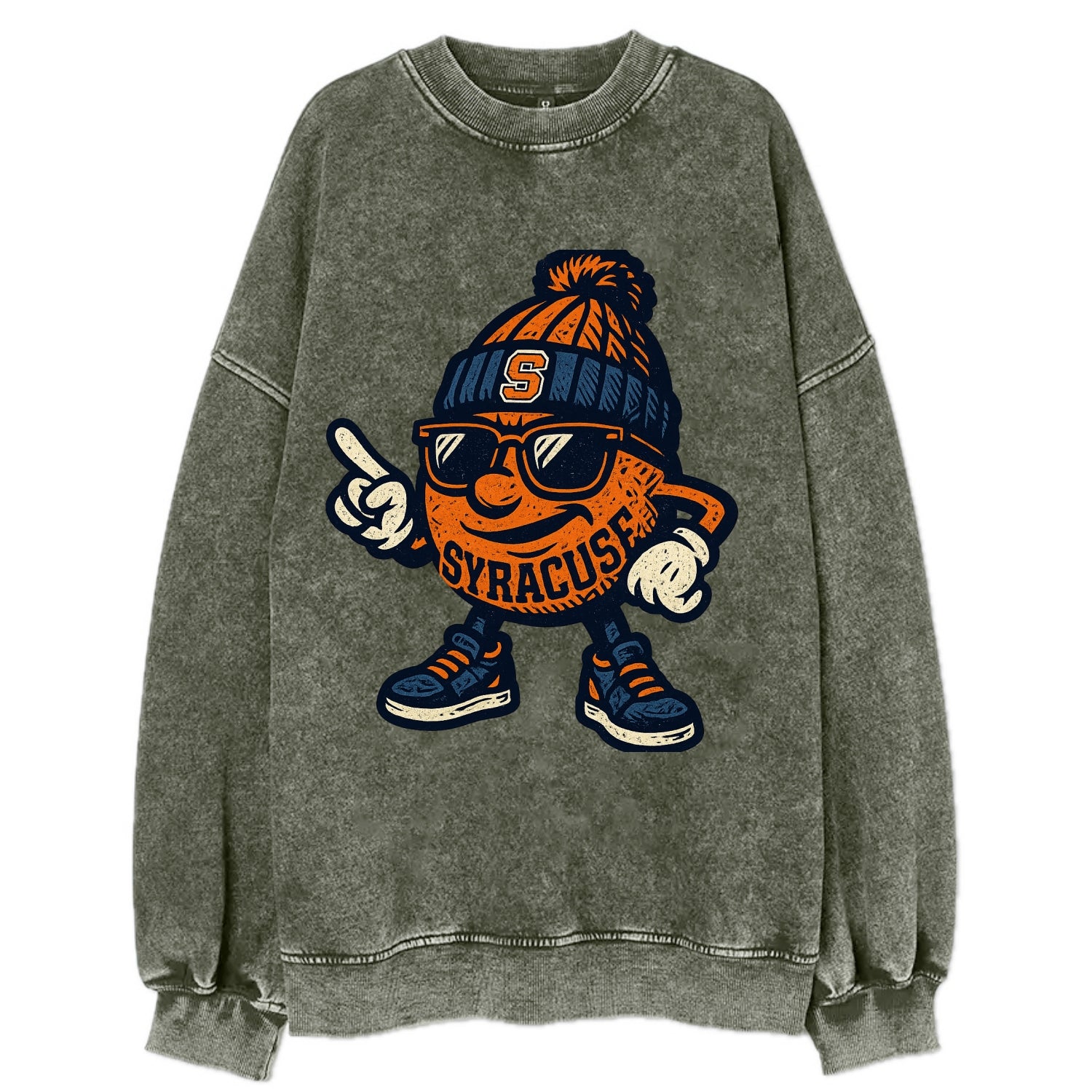 Syracuse Orange wearing Syracuse beanie with S patch - Vintage Sweatshirt - Forest Mist(Green)