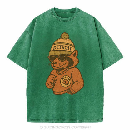 Michigan Wolverine wearing Detroit beanie with pom pom and wayfarer sunglasses - Vintage T-shirt - Forest Mist(Green)
