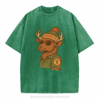 Edmonton Elk wearing Edmonton beanie wit - Vintage T-shirt - Forest Mist(Green)