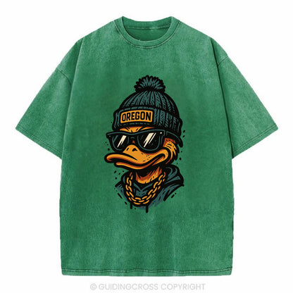 Eugene Duck wearing Oregon beanie with p - Vintage T-shirt - Forest Mist(Green)