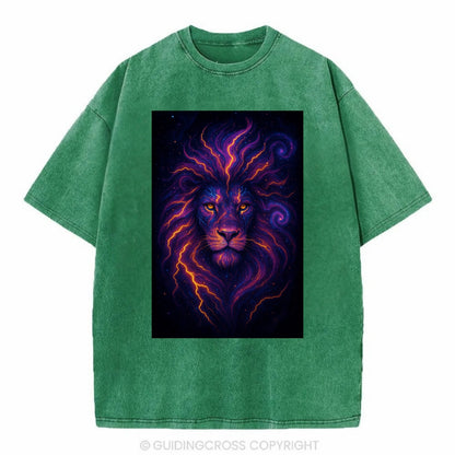 Regal lion with mane made of electric currents, neon yellow and hot pink energy - Vintage T-shirt - Forest Mist(Green)