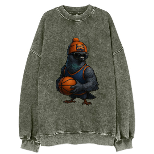 Manhattan Pigeon wearing Knicks beanie with skyline patch and wayfarer - Vintage Sweatshirt