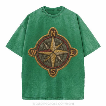 Compass rose with cardinal directions - explorer symbol - Vintage T-shirt - Forest Mist(Green)