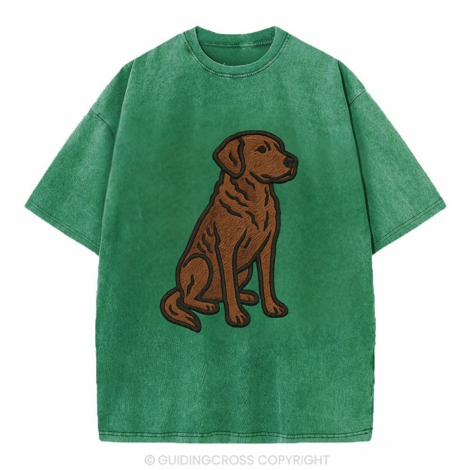 Chesapeake Bay Retriever - Brown wavy coat embroidered sitting pose - Vintage T-shirt - Forest Mist(Green)