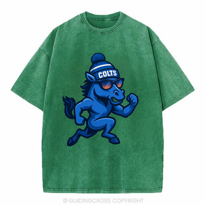 Indianapolis Colt Horse wearing Colts blue and white beanie with pom pom and - Vintage T-shirt - Forest Mist(Green)