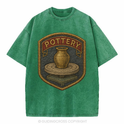 Pottery wheel with clay vessel - ceramicist symbol - Vintage T-shirt - Forest Mist(Green)