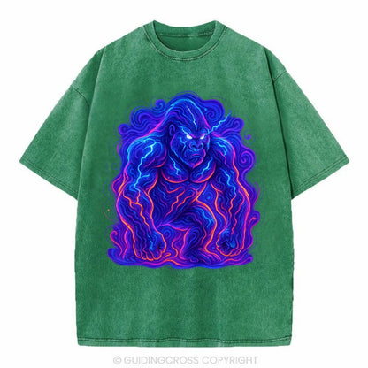 Mighty gorilla with electricity flowing through defined muscles, lightning bolt - Vintage T-shirt - Forest Mist(Green)