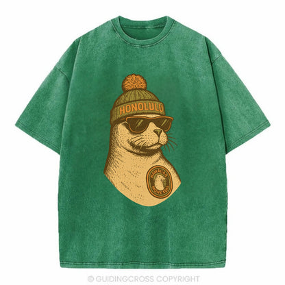 Hawaii Monk Seal wearing Honolulu beanie with pom pom and wayfarer sunglasses - Vintage T-shirt - Forest Mist(Green)