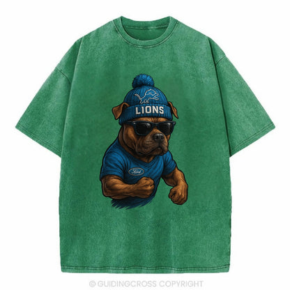 Detroit Pitbull wearing Lions beanie with auto patch and wayfarer sunglasses - Vintage T-shirt - Forest Mist(Green)