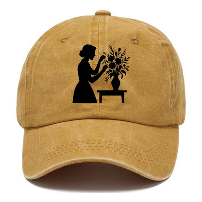 Florist arranging dramatic bouquet - Classic Cap - Golden Harvest(Yellow)