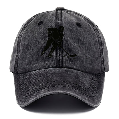 Ice hockey player shooting puck - Classic Cap - Graphite