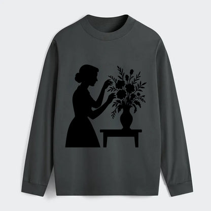 Florist arranging dramatic bouquet - Classic Long Sleeve Shirt - Gray